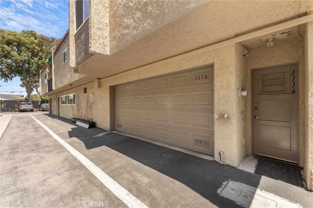 1116 Palo Verde Long Beach, CA 90815