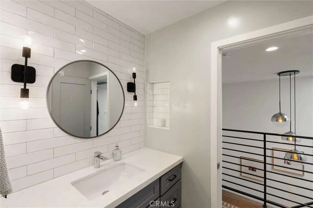 1116 Palo Verde Long Beach, CA 90815