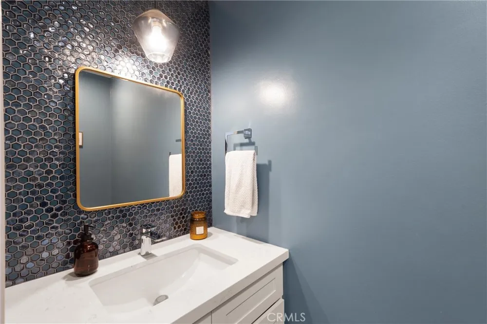 1116 Palo Verde Long Beach, CA 90815
