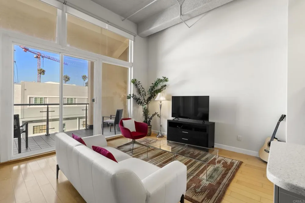 550 Seagaze Drive #9 Oceanside, CA 92054