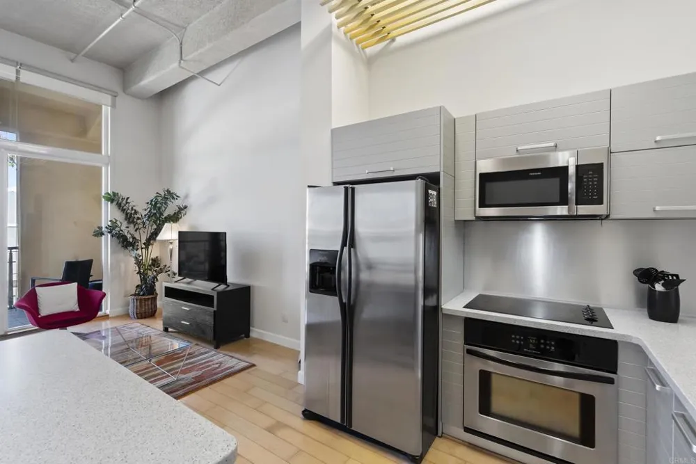 550 Seagaze Drive #9 Oceanside, CA 92054