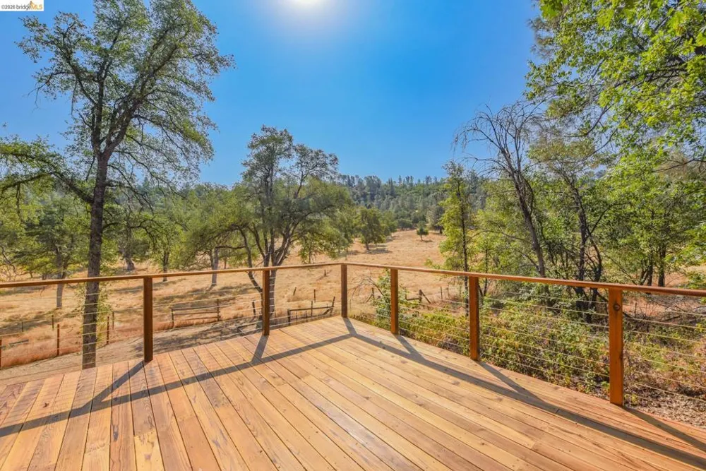 20472 Sherry Lane Soulsbyville, CA 95372