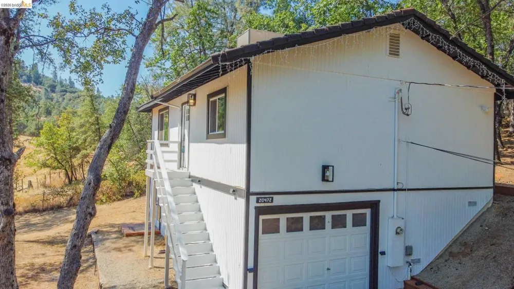 20472 Sherry Lane Soulsbyville, CA 95372