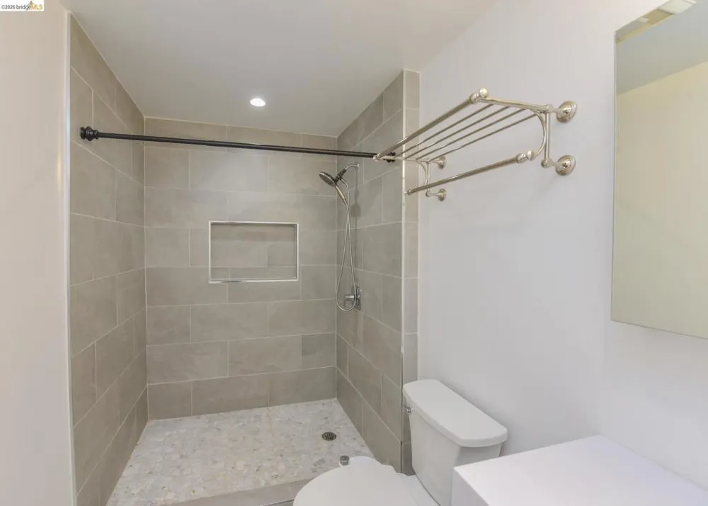 20472 Sherry Lane Soulsbyville, CA 95372