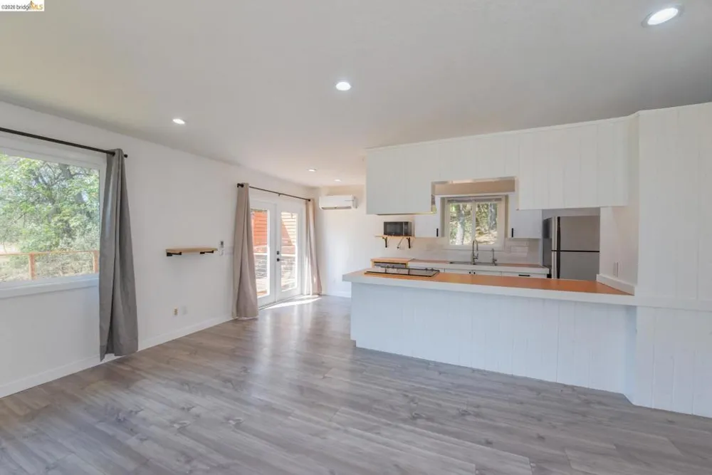 20472 Sherry Lane Soulsbyville, CA 95372