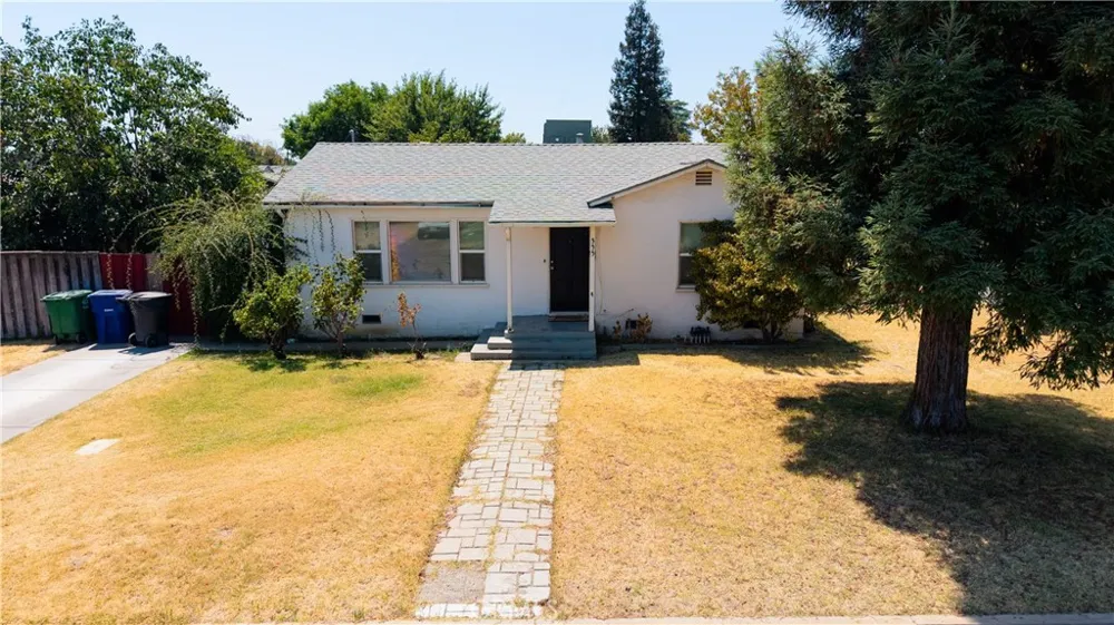 555 2nd Chowchilla, CA 93610