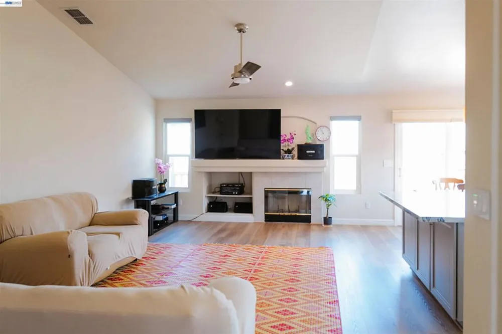 5408 La Salle Way Vallejo, CA 94591