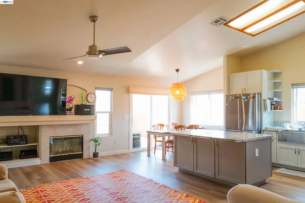 5408 La Salle Way Vallejo, CA 94591