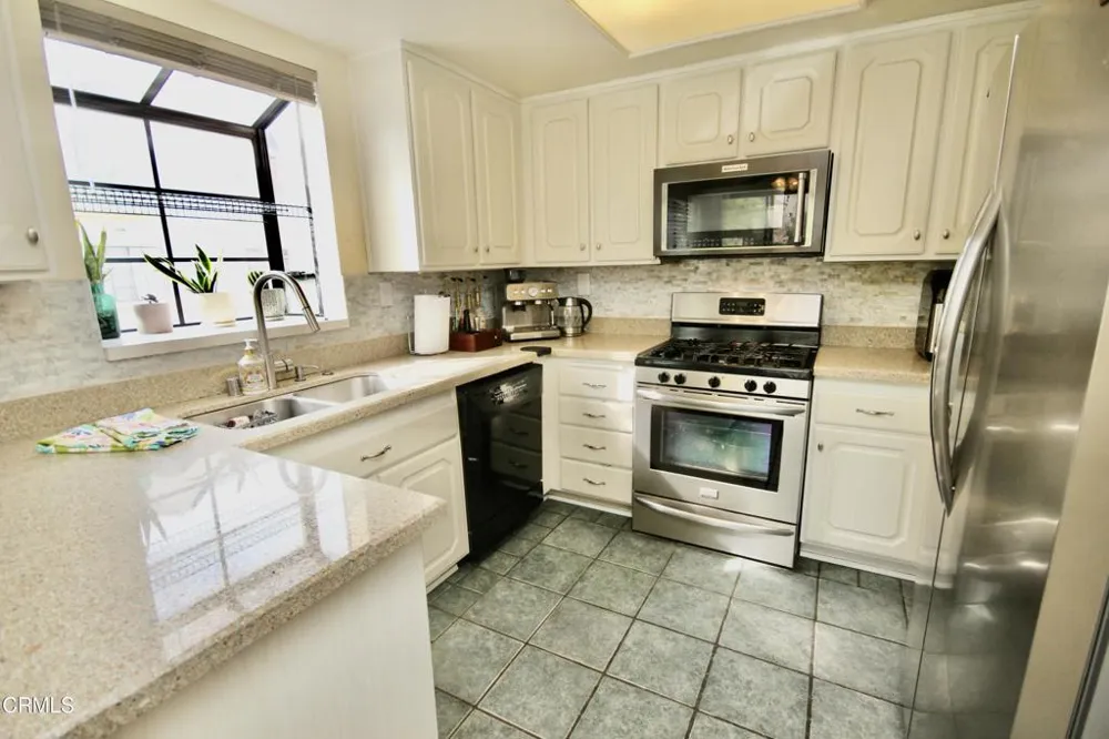 18109 Erik Court #451 Canyon Country, CA 91387