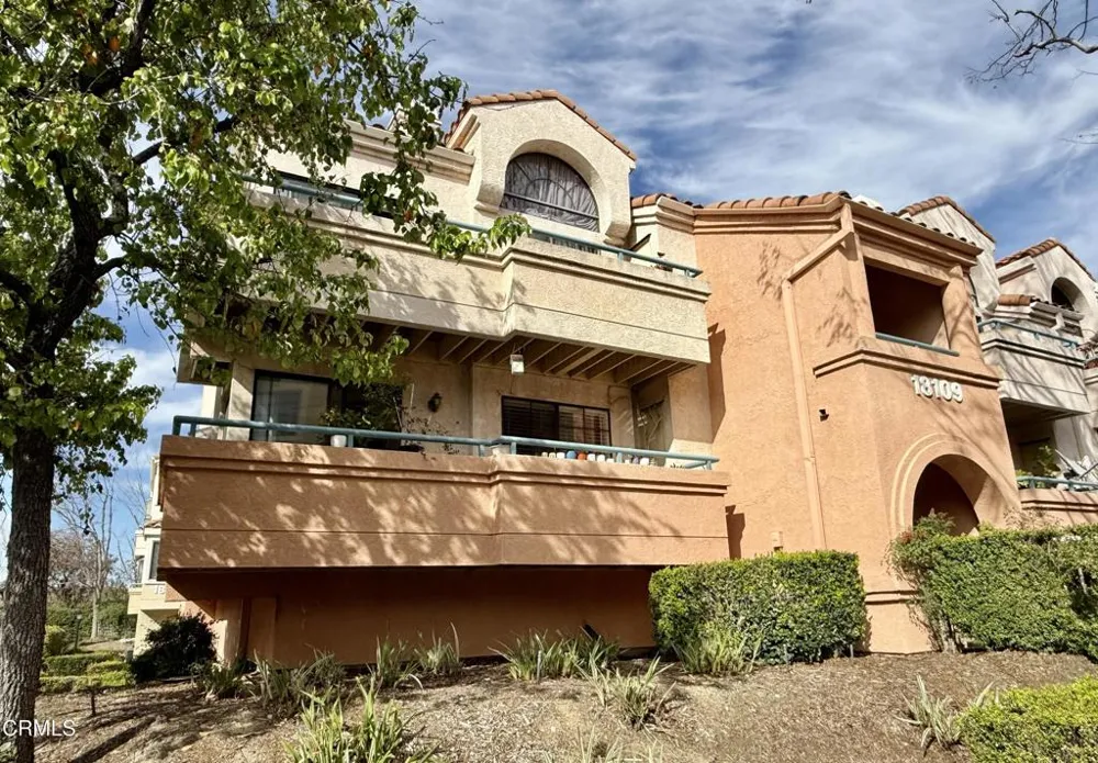 18109 Erik Court #451 Canyon Country, CA 91387