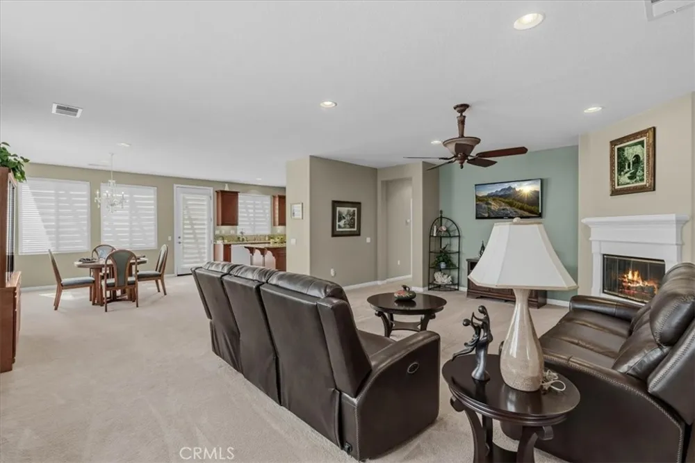 266 Bridle Trail Beaumont, CA 92223