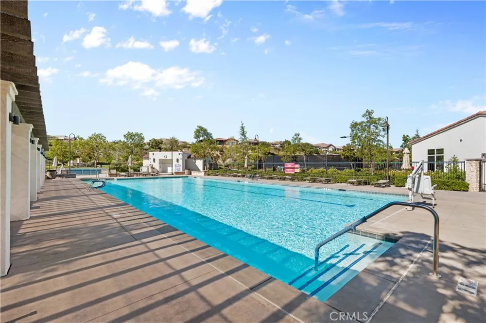 266 Bridle Trail Beaumont, CA 92223