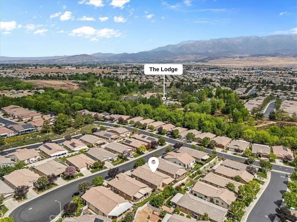 266 Bridle Trail Beaumont, CA 92223