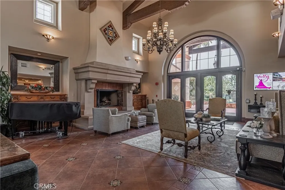 266 Bridle Trail Beaumont, CA 92223