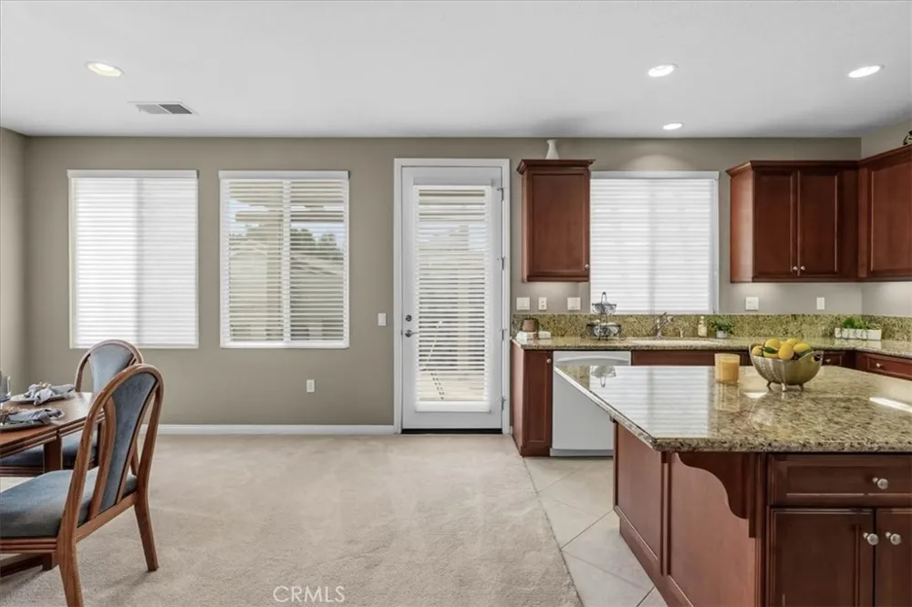 266 Bridle Trail Beaumont, CA 92223