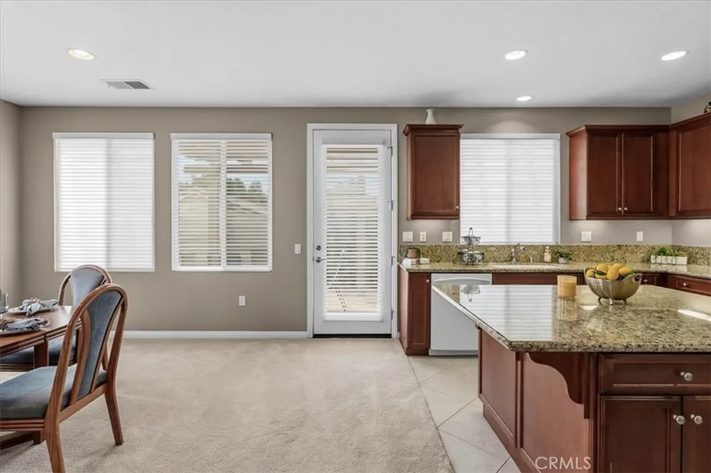 266 Bridle Trail Beaumont, CA 92223