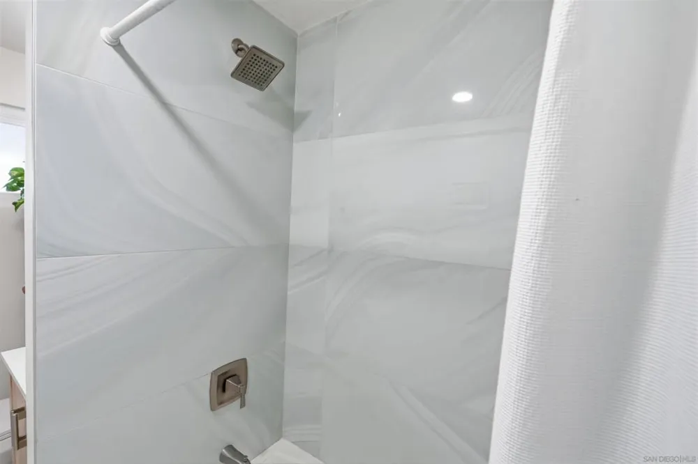 168 Manton Way Vista, CA 92084