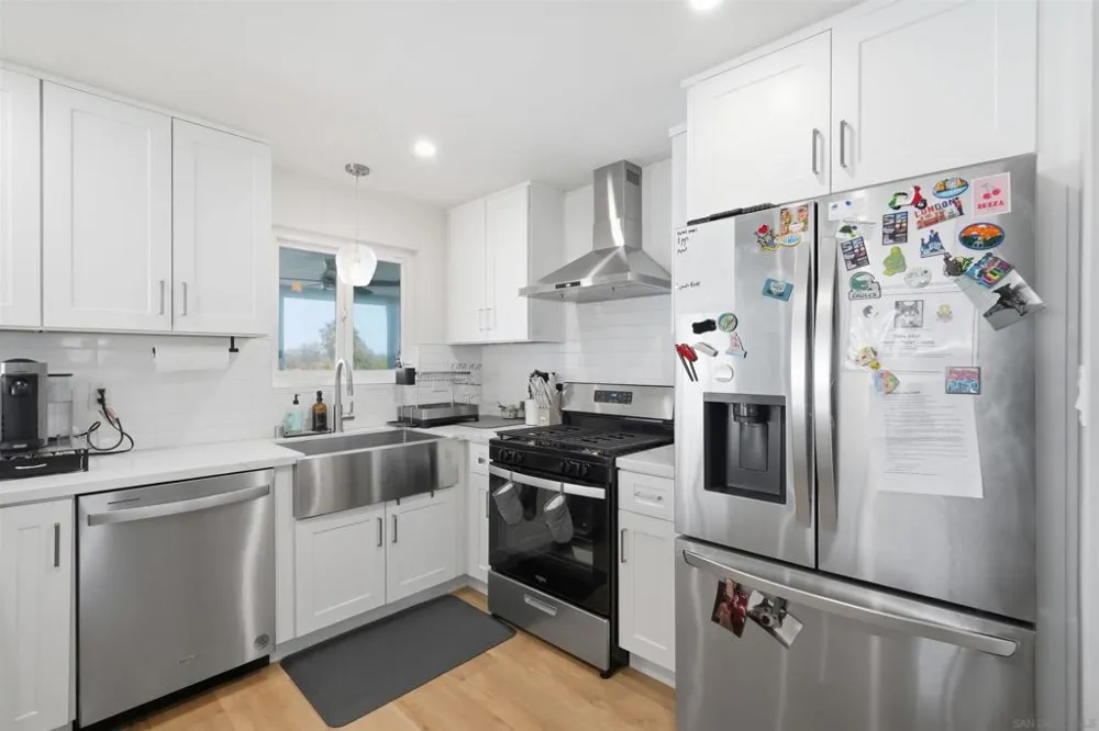 168 Manton Way Vista, CA 92084