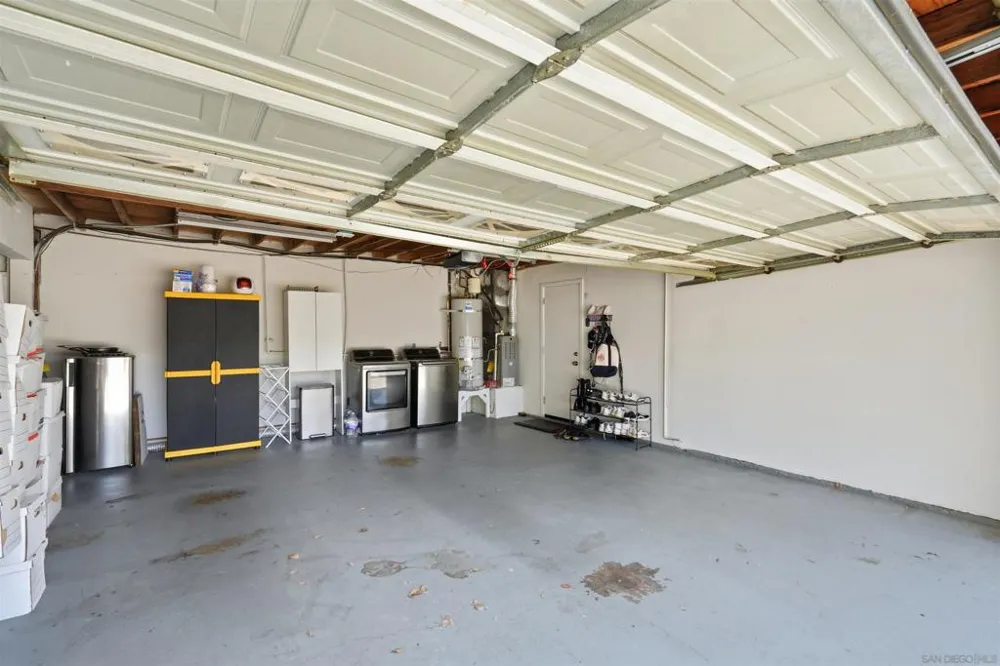 168 Manton Way Vista, CA 92084