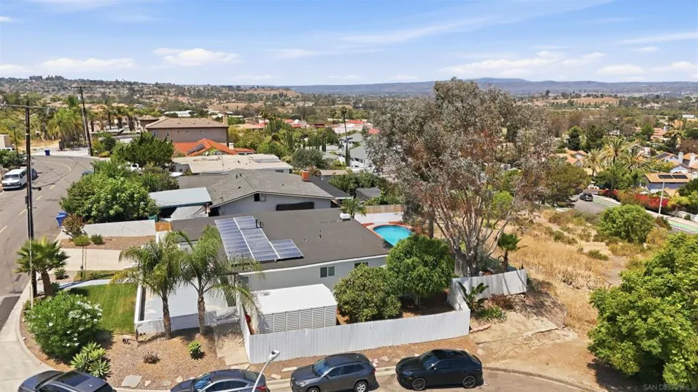 168 Manton Way Vista, CA 92084