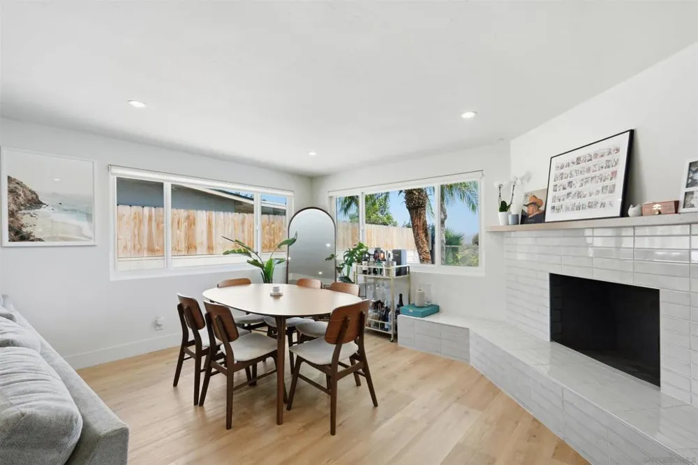 168 Manton Way Vista, CA 92084
