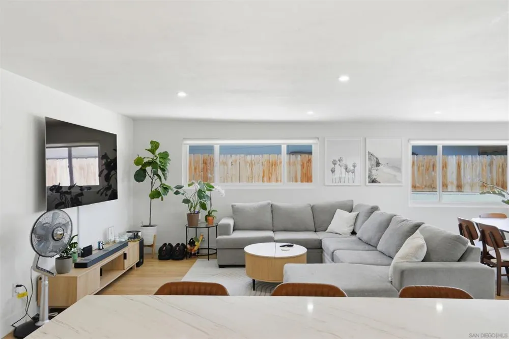 168 Manton Way Vista, CA 92084