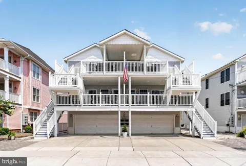 413 E 17TH AVENUE #A
