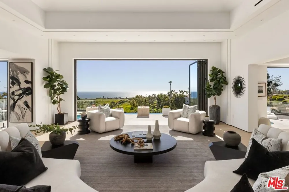 29600 Harvester #LSE Malibu, CA 90265