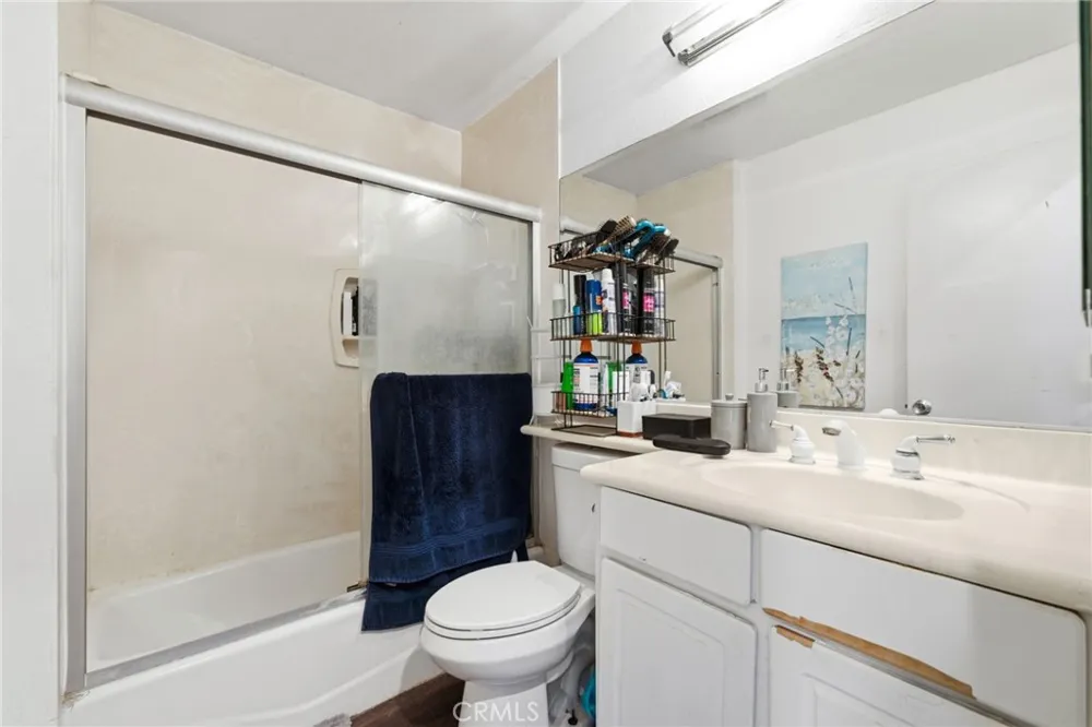 9120 Bartley Santa Fe Springs, CA 90670