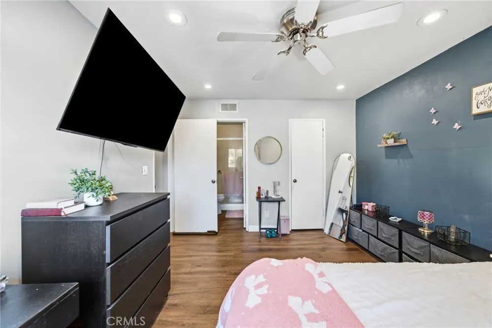 9120 Bartley Santa Fe Springs, CA 90670