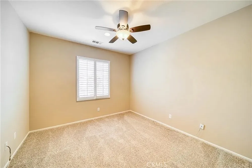 27469 Coldwater Valencia, CA 91354