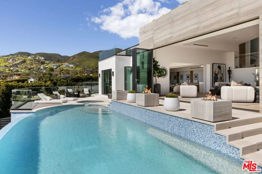 29600 Harvester Road Malibu, CA 90265