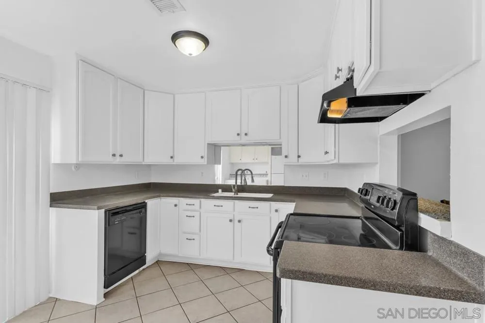 888 Cherrywood Way #Unit 3 El Cajon, CA 92021