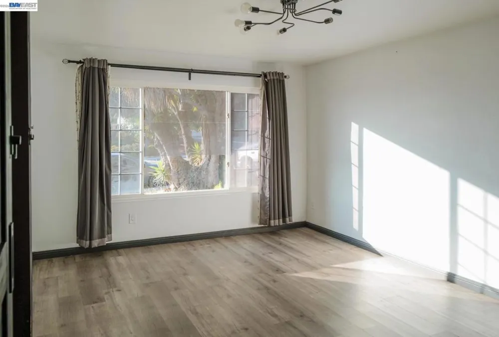 828 Coral Dr Rodeo, CA 94572