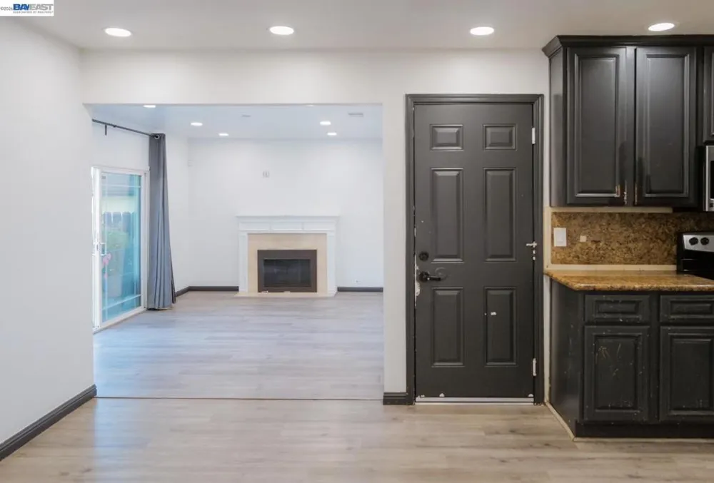 828 Coral Dr Rodeo, CA 94572