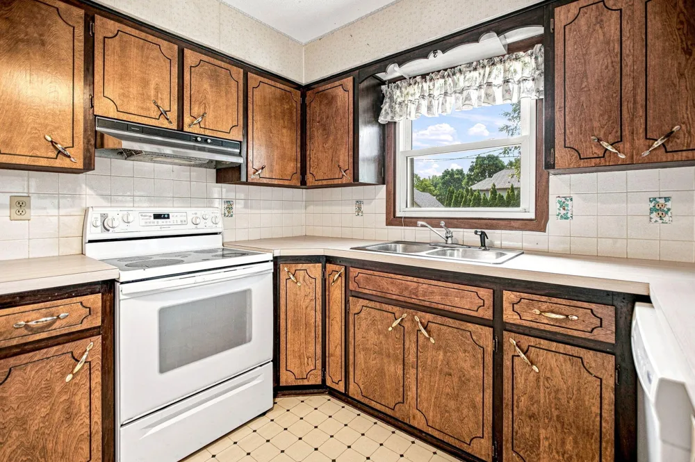 1356 Wilson Road St. Joseph, MI 49085