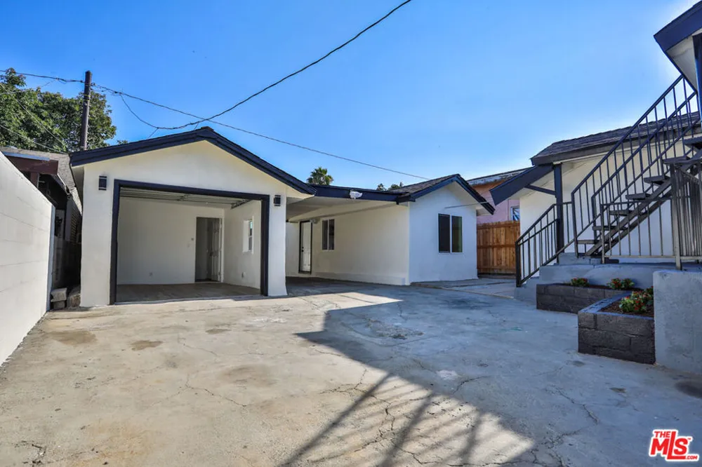 4354 Verona Street Los Angeles, CA 90023