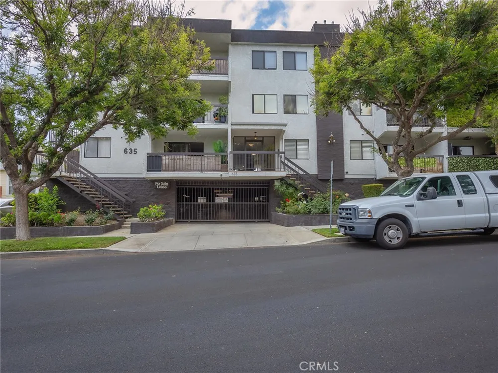 635 E Elmwood Avenue #203 Burbank, CA 91501