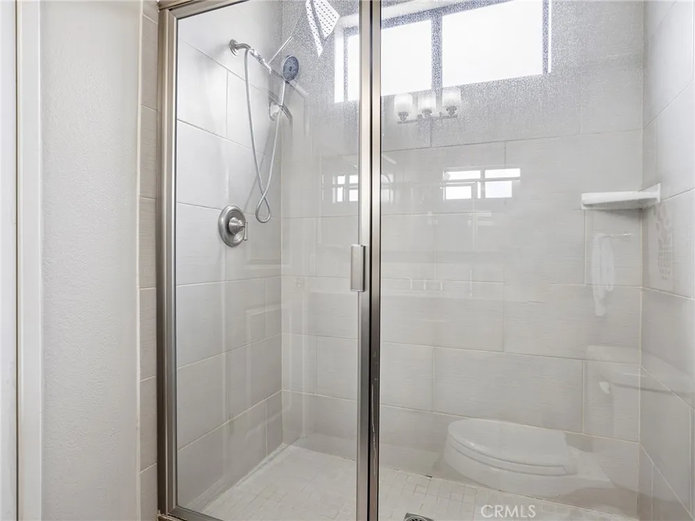 635 E Elmwood Avenue #203 Burbank, CA 91501
