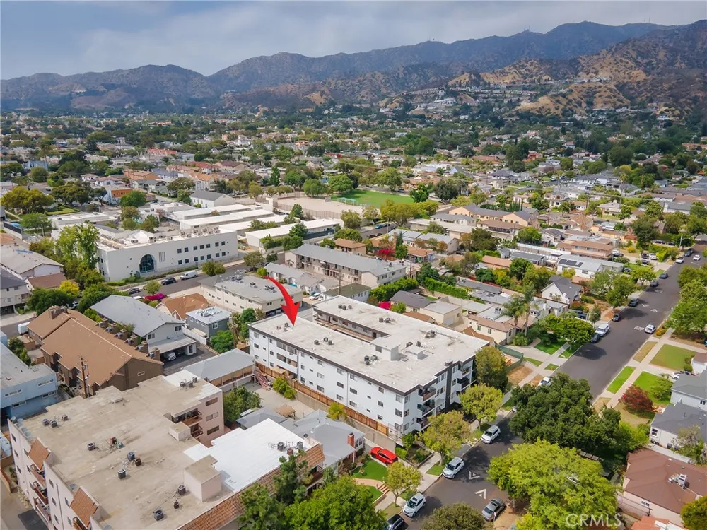 635 E Elmwood Avenue #203 Burbank, CA 91501