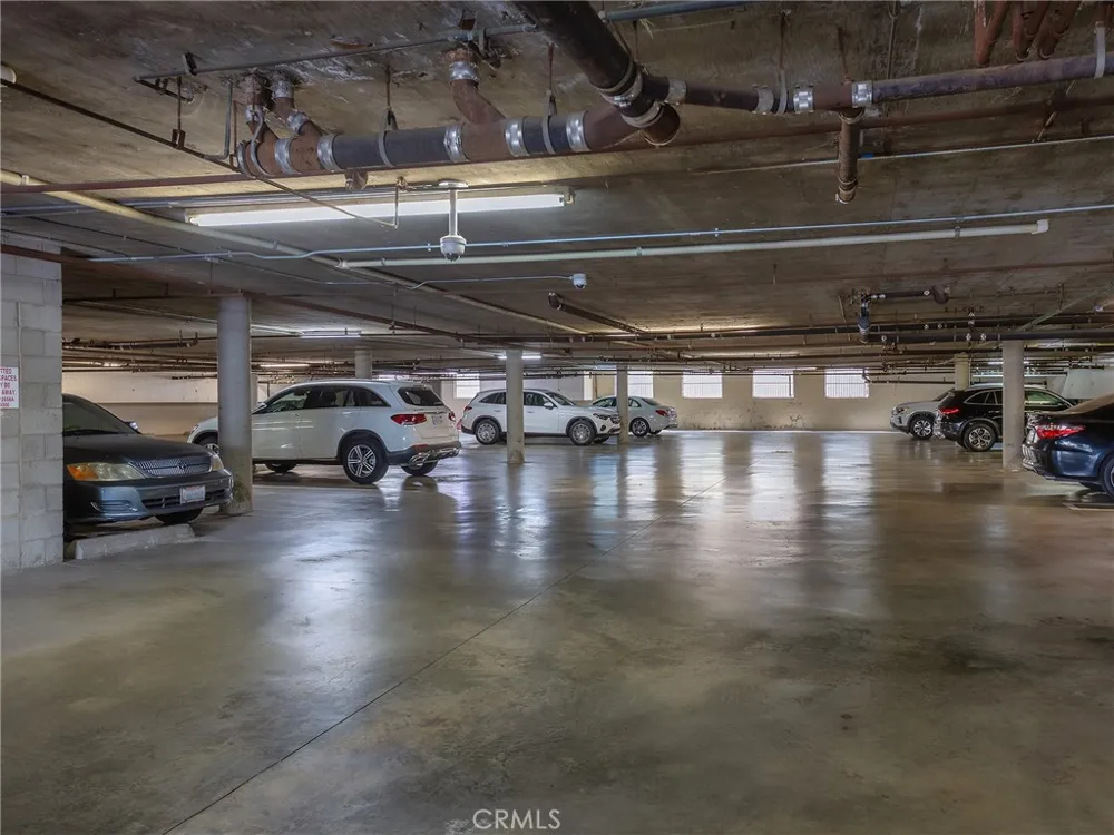 635 E Elmwood Avenue #203 Burbank, CA 91501