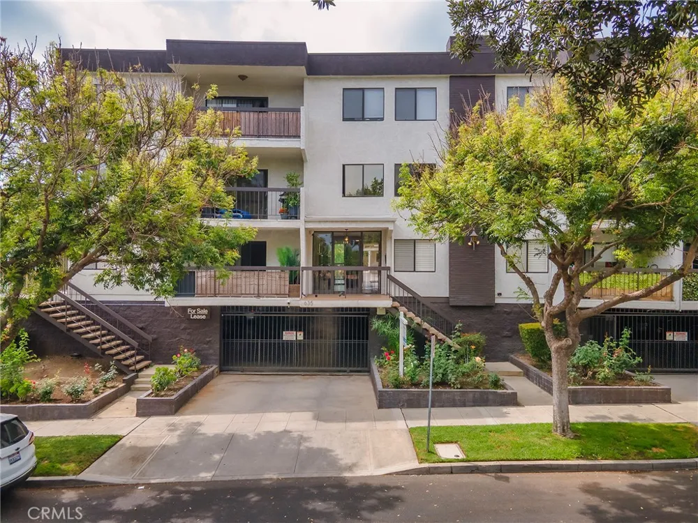 635 E Elmwood Avenue #203 Burbank, CA 91501