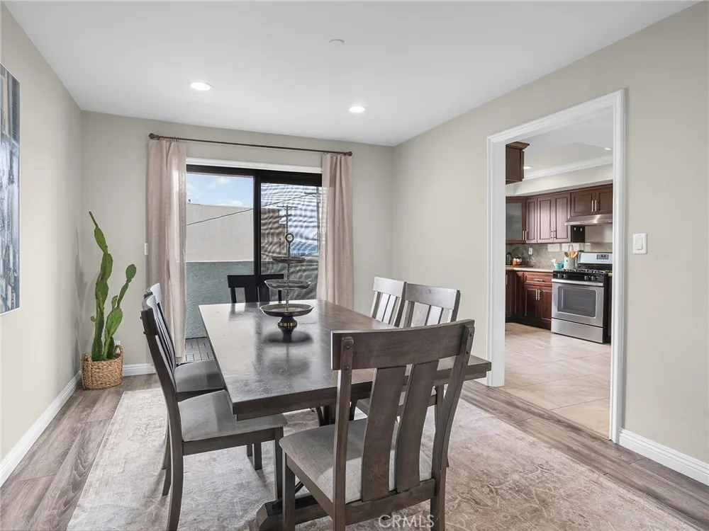 635 E Elmwood Avenue #203 Burbank, CA 91501