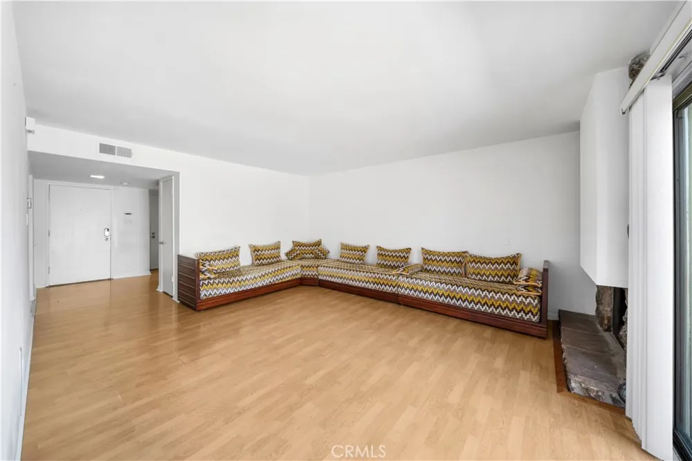 1951 Pine La Habra, CA 90631