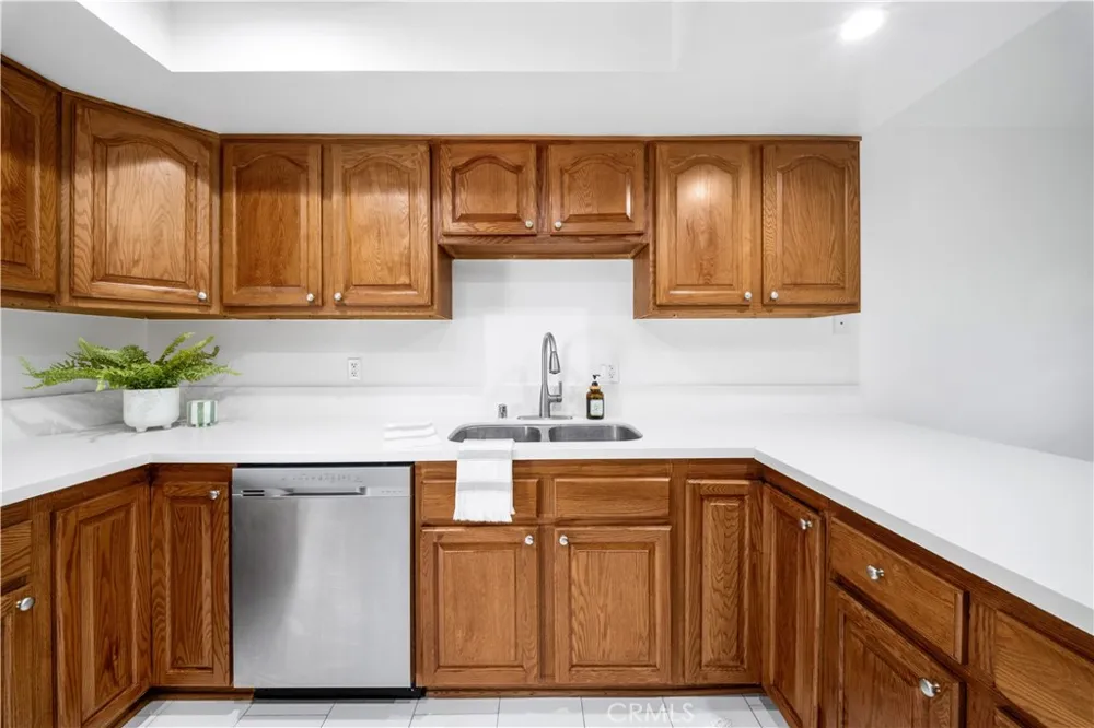 1951 Pine La Habra, CA 90631