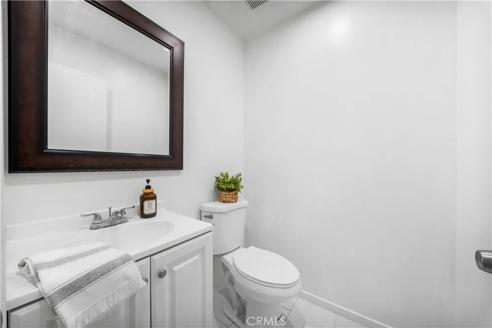 1951 Pine La Habra, CA 90631