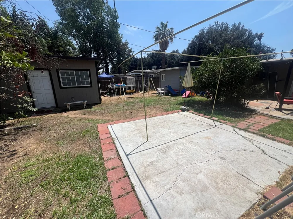 4267 Canterbury Riverside, CA 92504
