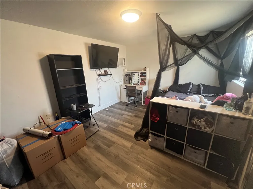 4267 Canterbury Riverside, CA 92504