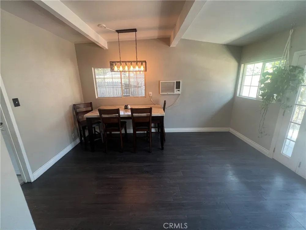 4267 Canterbury Riverside, CA 92504