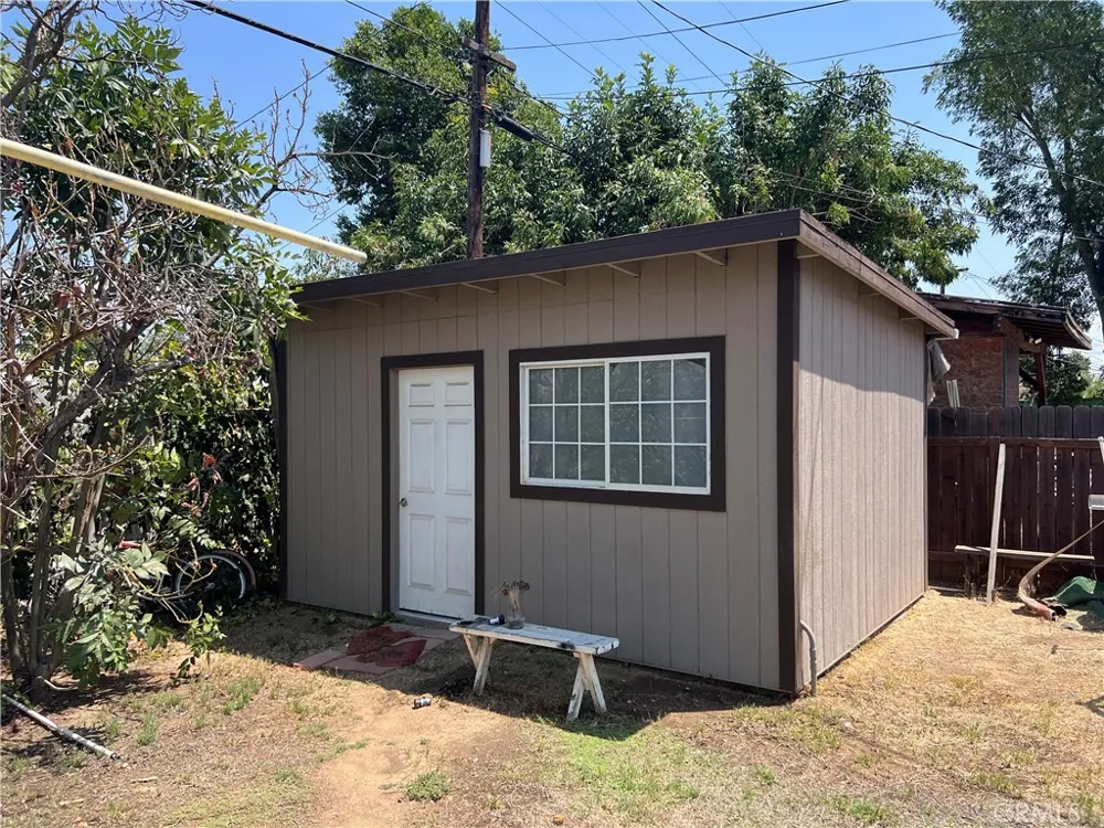 4267 Canterbury Riverside, CA 92504